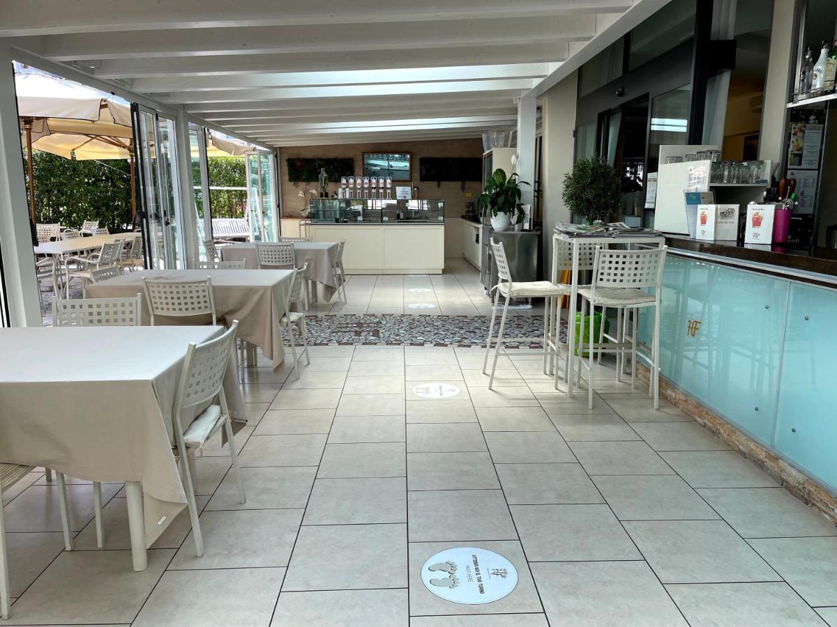 Hotel Franca Milano Marittima Exterior photo