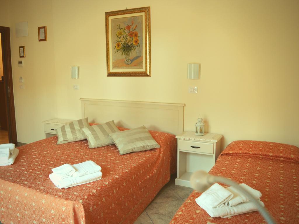 Hotel Franca Milano Marittima Exterior photo